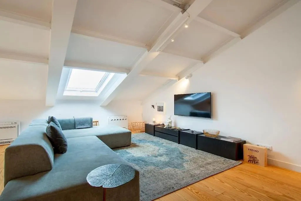 Liberdade Stylish Attic Apt With Ac And City View Lisboa Portugal